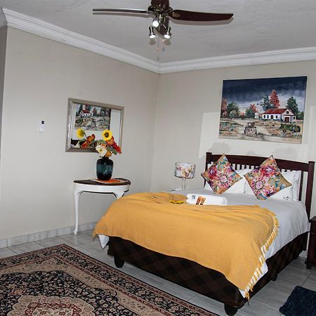 Dei Gratia Guest House Musina Esterno foto