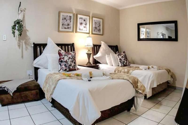 Dei Gratia Guest House Musina Esterno foto