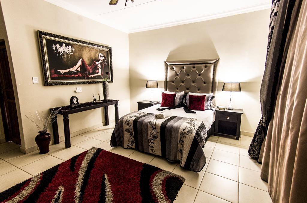 Dei Gratia Guest House Musina Esterno foto